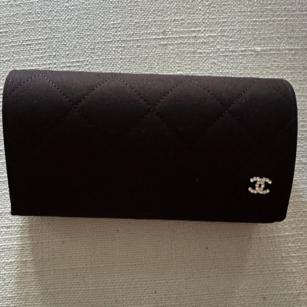 Chanel Oval Sunglasses - Picture 5 of 5